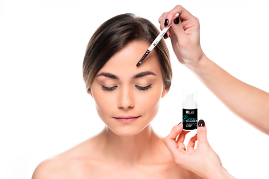 Anwendung des InLei® Brow Bomber Pflegeöls